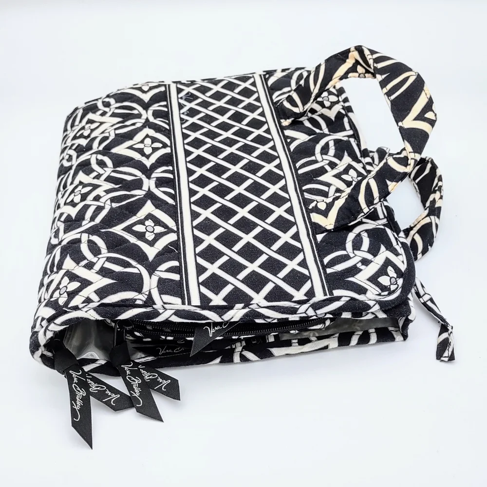 Vera Bradley Hanging Organizer "Concerto" Toiletry Bag - Picture 2 of 13